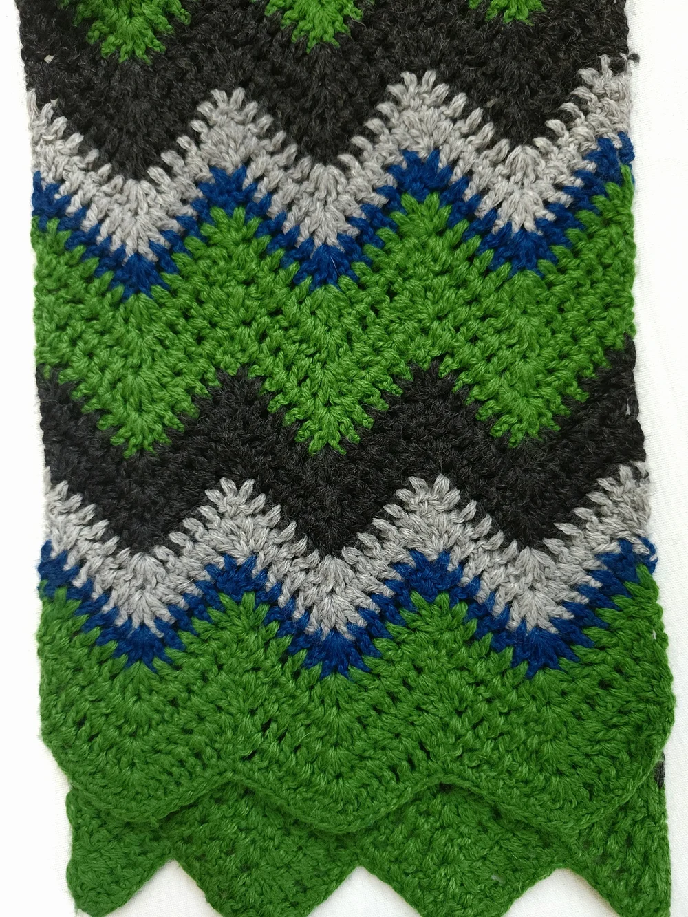 RL Polo Vintage Long Green Chevron Crochet Scarf With Blue Black & Gray 7.5x74